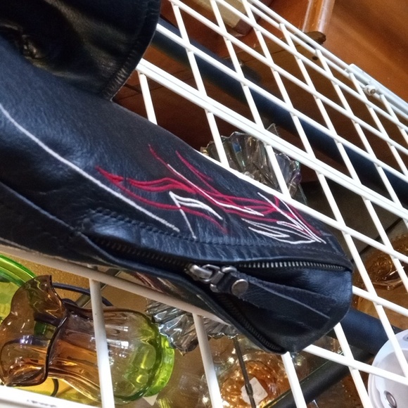 Harley Davidson Leather Jacket - Picture 4 of 5